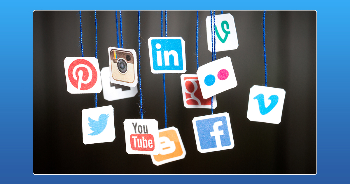 Handle Social Media,Handle Social Media Like Pro,How to Handle Social Media,Tips to Handle Social Media,Social Media,Awesome Social Media Tips and Tactics,Startup Stories