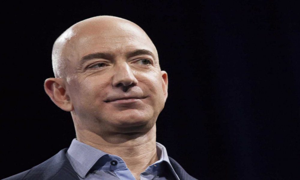 Life Lessons From Jeff Bezos,Best Motivational Stories 2018,Latest Startup News India,startup stories,Jeff Bezos Success Story,Amazon CEO Jeff Bezos Life Lessons,Jeff Bezos Business Lessons,Richest Man Jeff Bezos,Amazon CEO Success Story